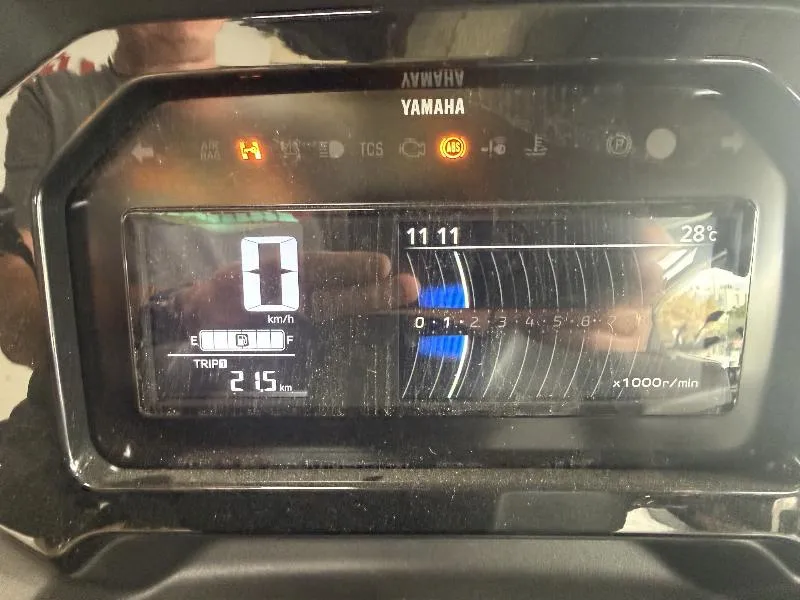 TRICITY 300