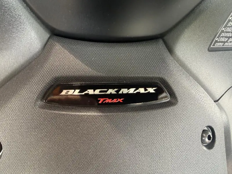 XP TMAX 560