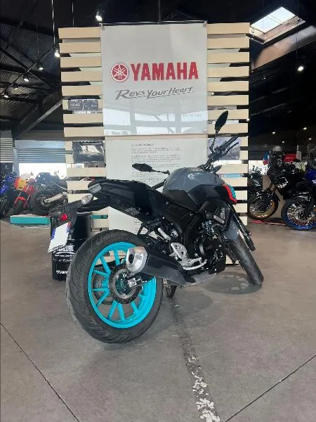 MT125 ABS