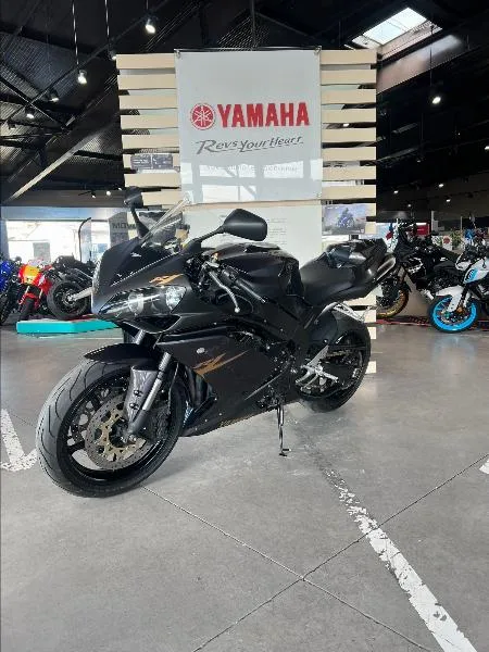 YZF 1000 R1