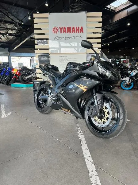 YZF 1000 R1
