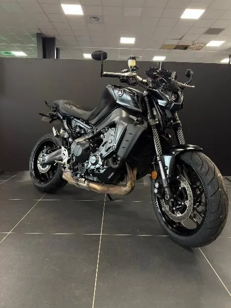 MT09