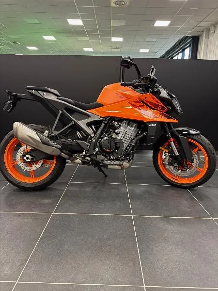 990 DUKE