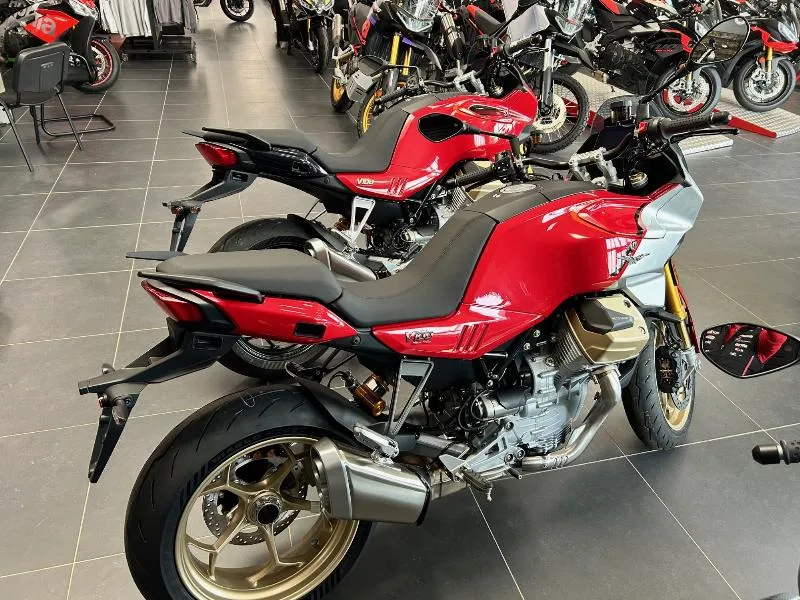 V 100 MANDELLO S