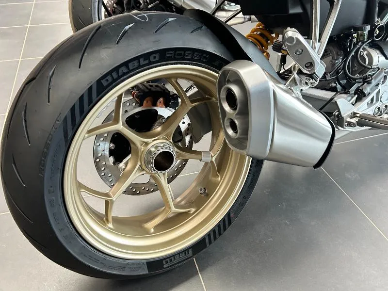 V 100 MANDELLO S