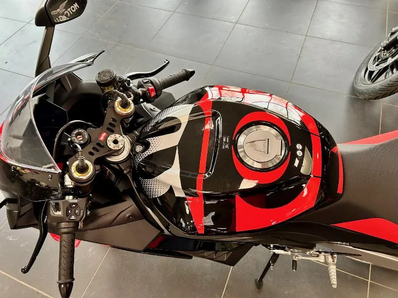 RSV4 1100 FACTORY