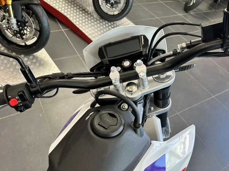RX 125