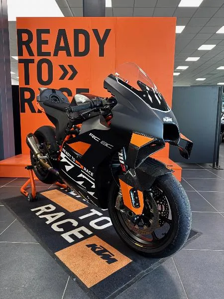 RC8C