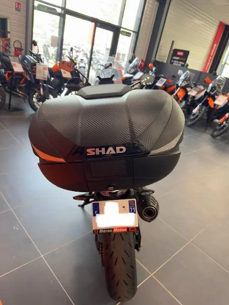 890 SMT