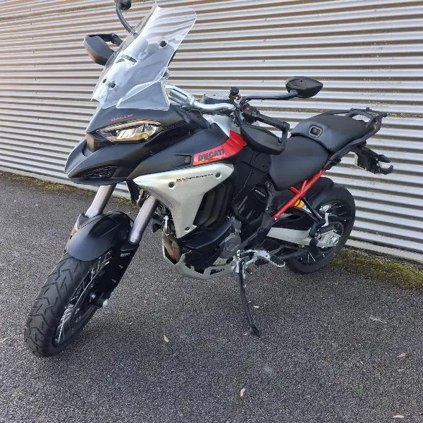 MUTLISTRADA V4 RALLY TRAVEL ET RADAR