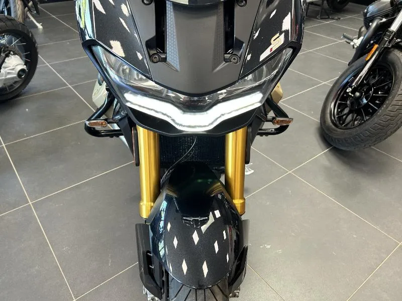 V 100 MANDELLO S