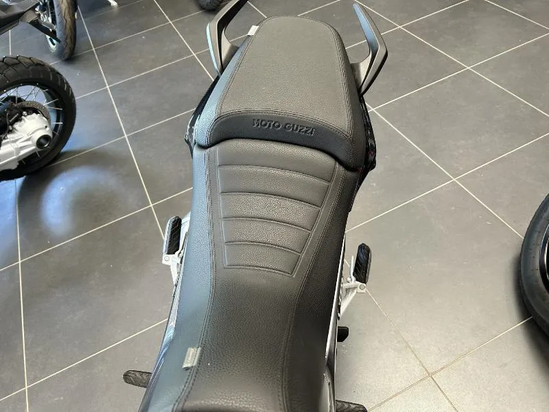 V 100 MANDELLO S