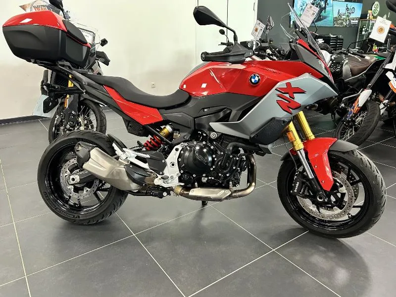 F 900 XR