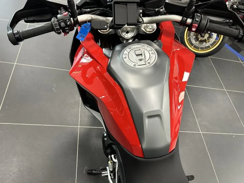 F 900 XR