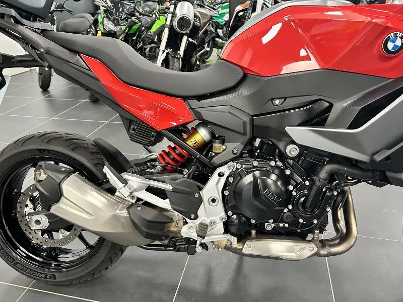 F 900 XR