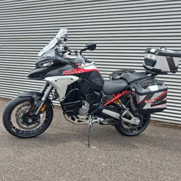 MULTISTRADA V4 RALLY