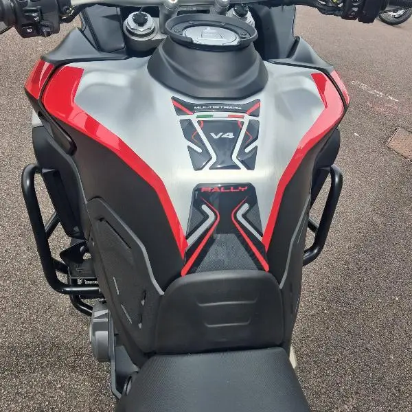MULTISTRADA V4 RALLY