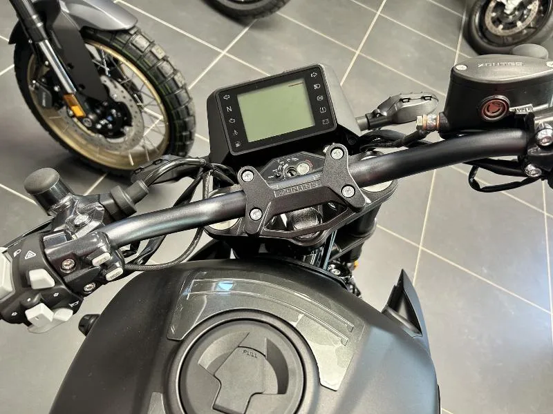 125 SCRAMBLER X