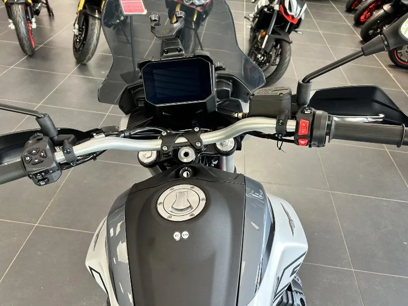 V85 TT 850
