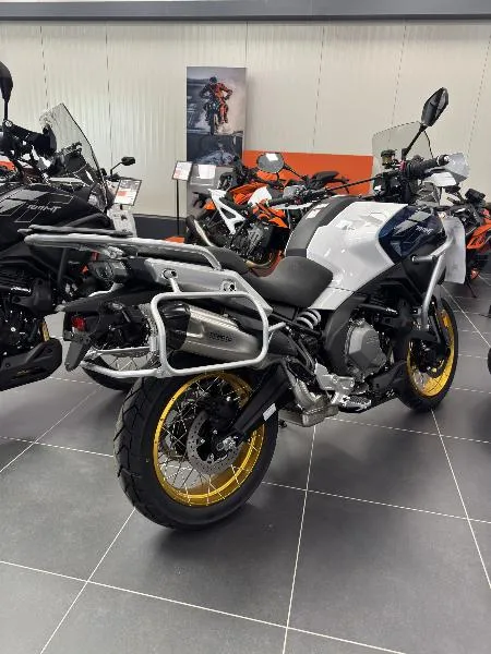 MT 700