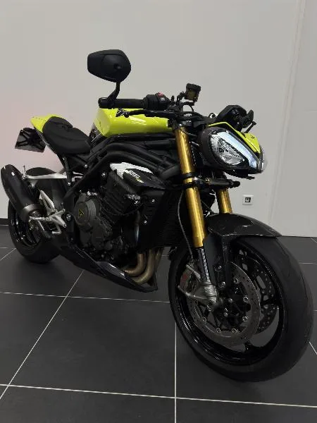 Speed Triple 1200 RX