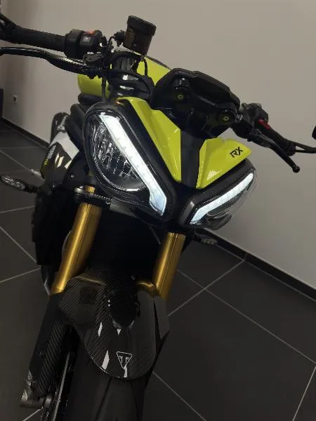 Speed Triple 1200 RX