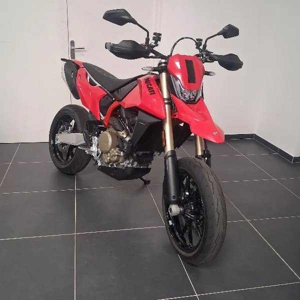 HYPERMOTERD 698