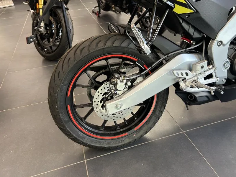 RS 125