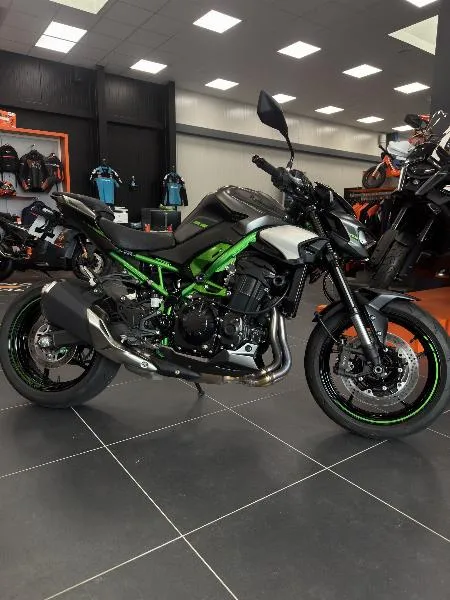 Z 900