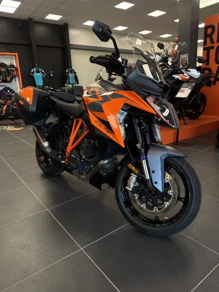 1290 SUPER DUKE GT