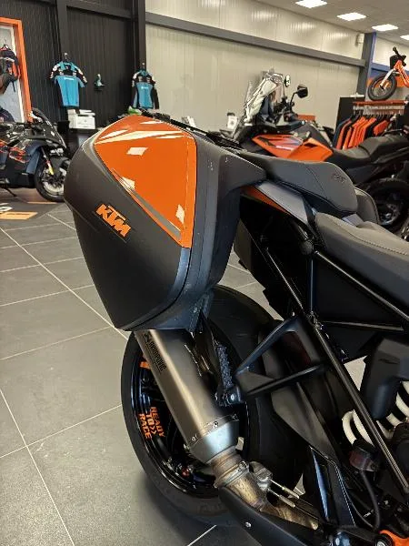 1290 SUPER DUKE GT