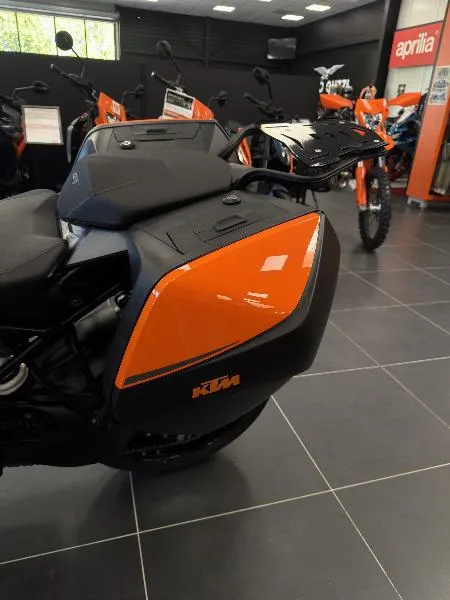 1290 SUPER DUKE GT