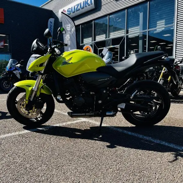 CB 600 F HORNET