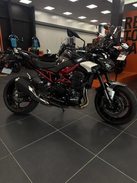 Z 900