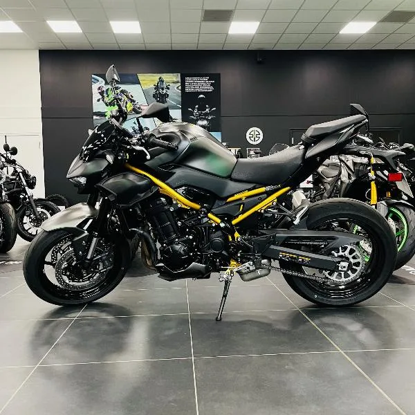 Z 900