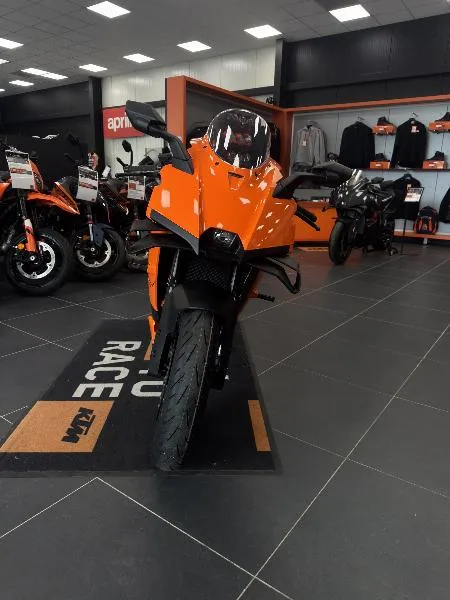 RC R 990