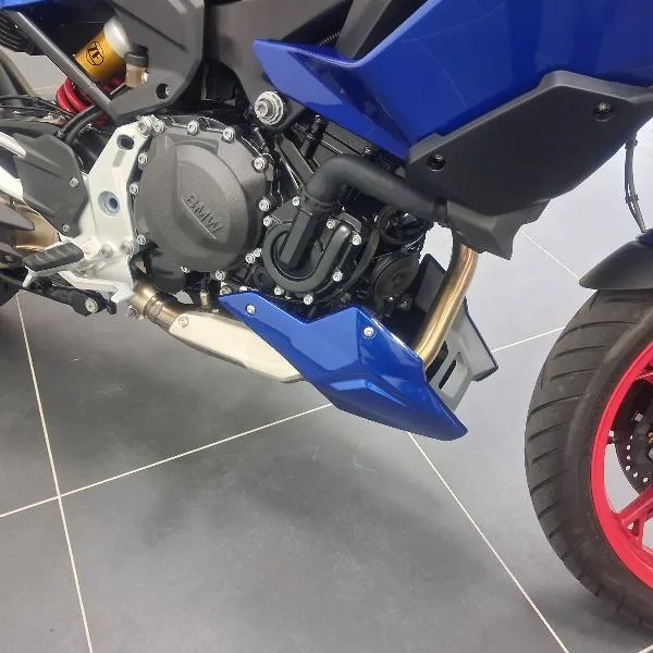 F 900 XR