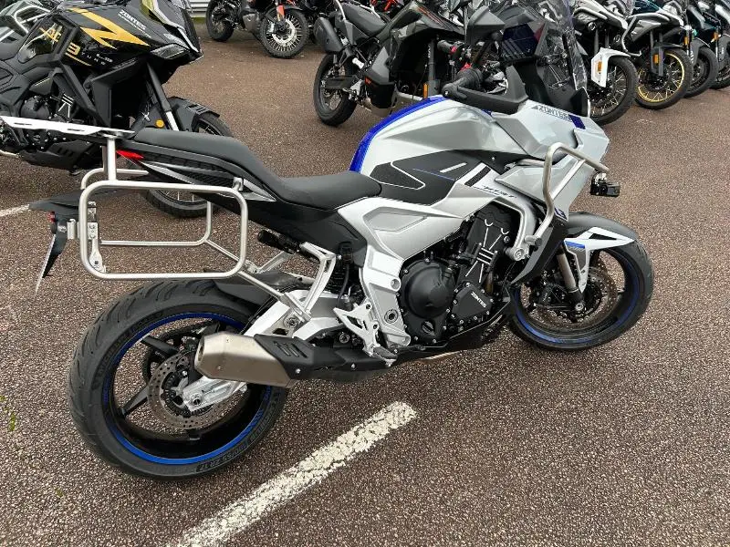703 T