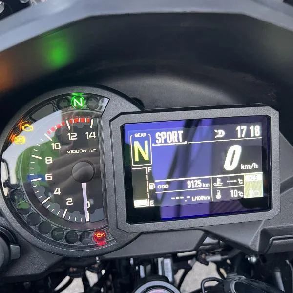 VERSYS 1100 SE