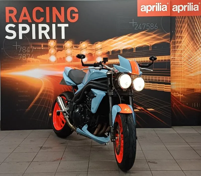 SPEED TRIPLE 1050