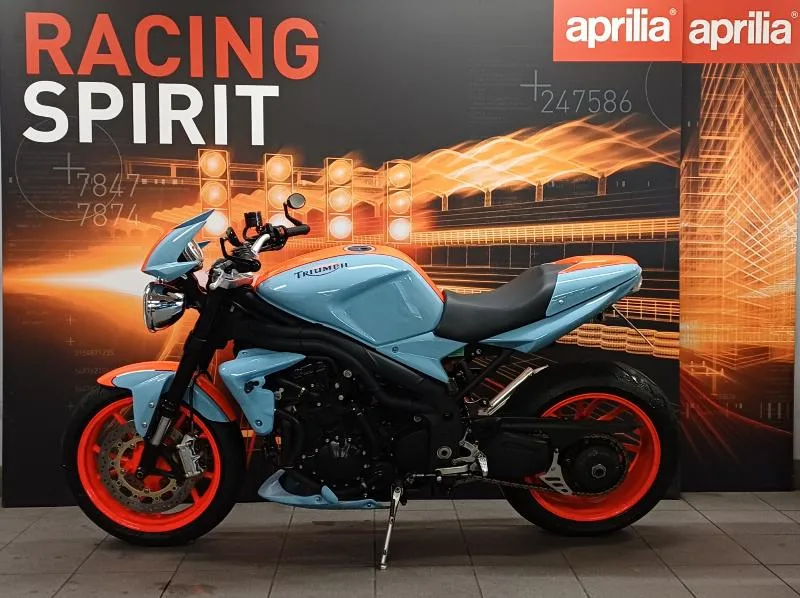 SPEED TRIPLE 1050