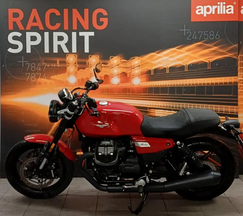 V7 SPORT 850