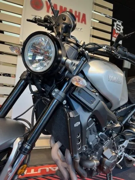 XSR 900