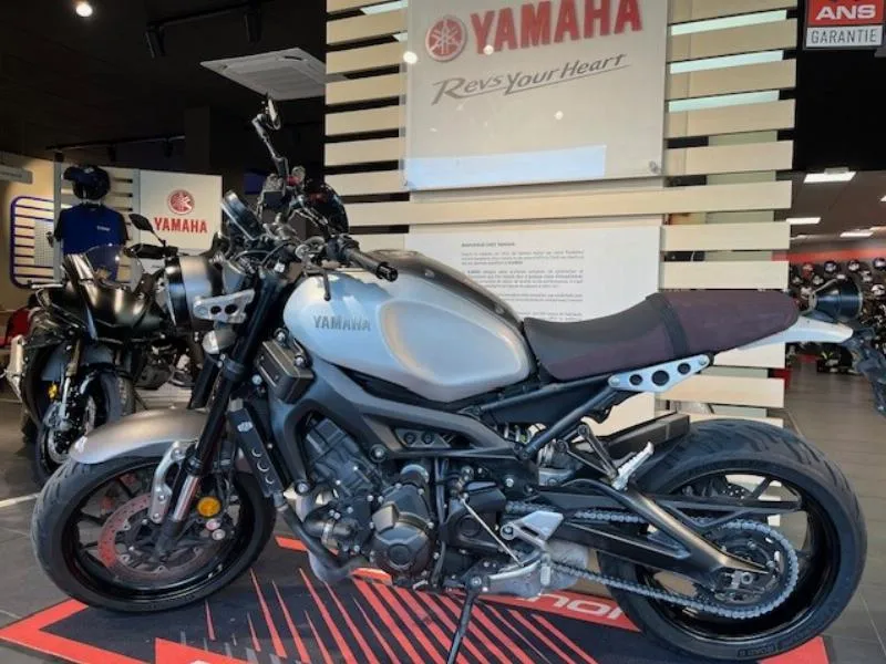 XSR 900