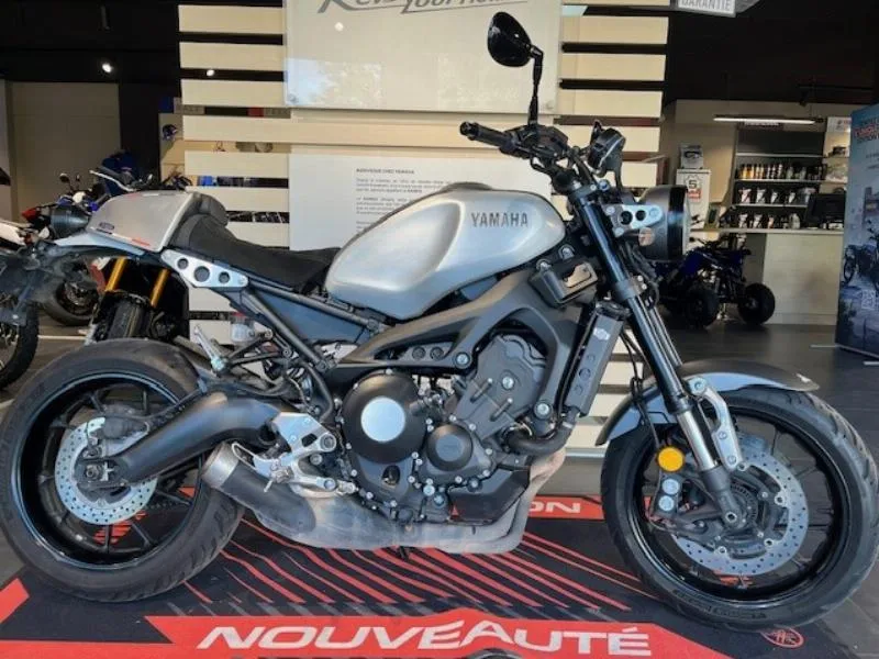 XSR 900