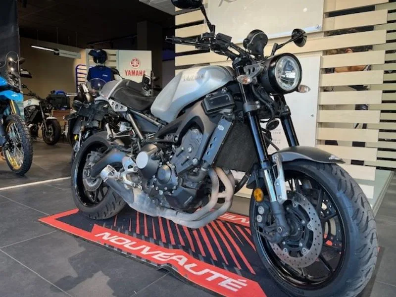 XSR 900