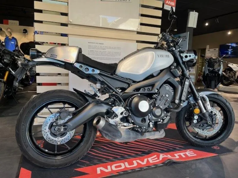 XSR 900
