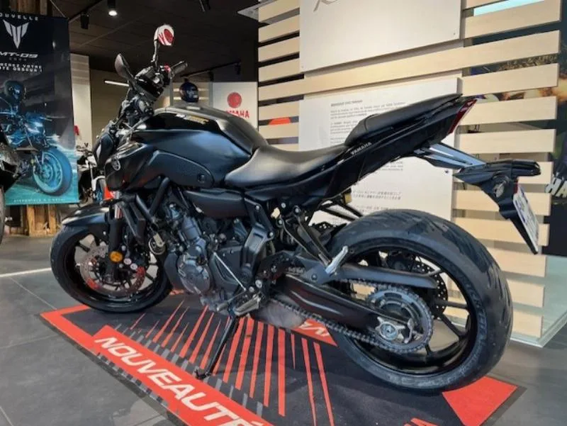 MT07 