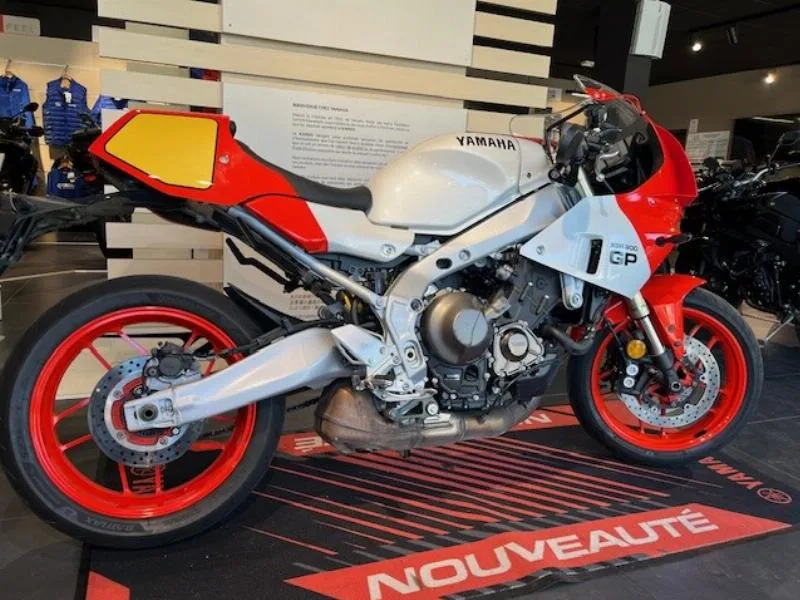 XSR 900 GP