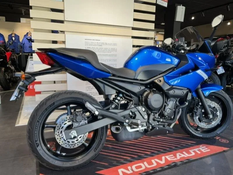 XJ6F DIVERSION